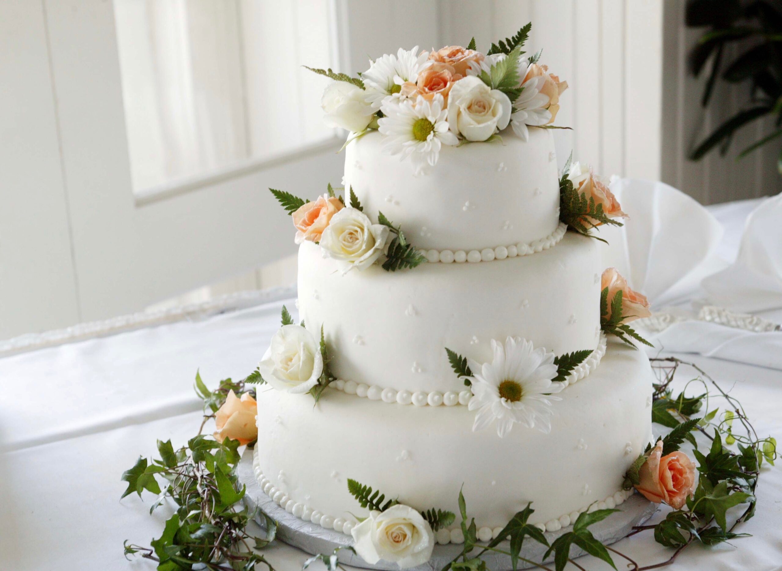 Kokie vestuviniai tortai yra populiariausi?